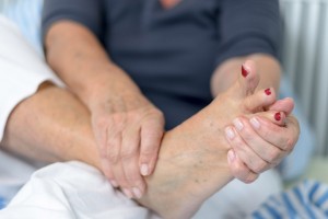 &Theta;&epsilon;&rho;&alpha;&pi;&epsilon;ί&alpha; &tau;&eta;&sigmaf; &omicron;&xi;&epsilon;ί&alpha;&sigmaf; &epsilon;&nu; &tau;&omega; &beta;ά&theta;&epsilon;&iota; &phi;&lambda;&epsilon;&beta;&omicron;&theta;&rho;ό&mu;&beta;&omega;&sigma;&eta;&sigmaf; &kappa;&alpha;&iota; &epsilon;&nu;&delta;&alpha;&gamma;&gamma;&epsilon;&iota;&alpha;&kappa;έ&sigmaf; &tau;&epsilon;&chi;&nu;&iota;&kappa;έ&sigmaf; &delta;&iota;&alpha;&delta;&epsilon;&rho;&mu;&iota;&kappa;ή&sigmaf; &theta;&rho;&omicron;&mu;&beta;ό&lambda;&upsilon;&sigma;&eta;&sigmaf;